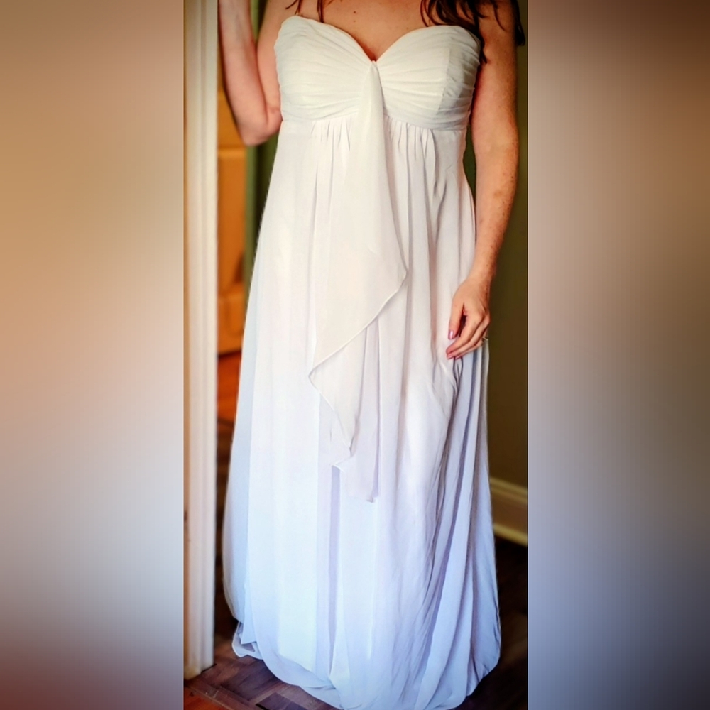 White Sleeveless Wedding Dress